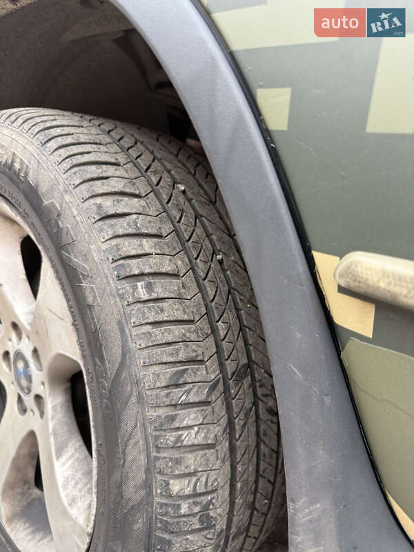 Внедорожник / Кроссовер BMW X5 2002 в Киеве