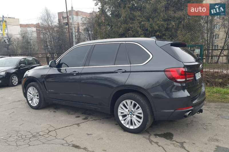 Внедорожник / Кроссовер BMW X5 2017 в Хмельницком
