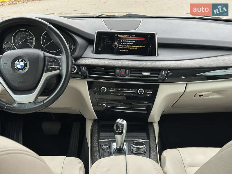 Внедорожник / Кроссовер BMW X5 2015 в Киеве