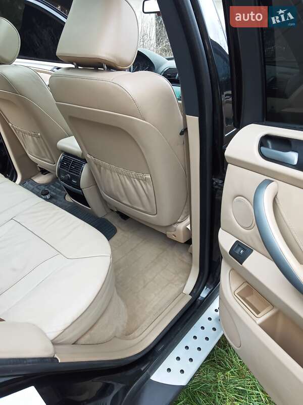 Внедорожник / Кроссовер BMW X5 2005 в Ковеле