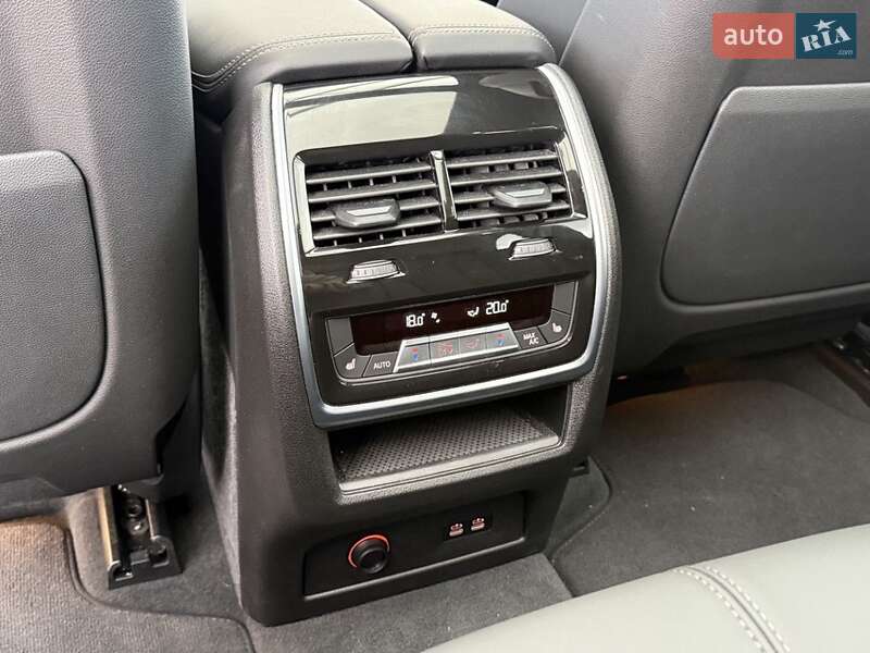 Внедорожник / Кроссовер BMW X5 2024 в Хмельницком