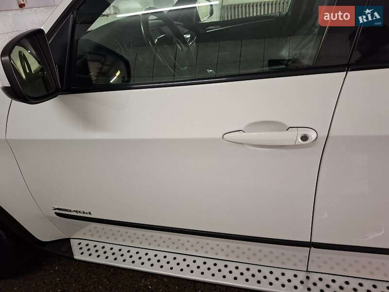 Внедорожник / Кроссовер BMW X5 2010 в Виноградове