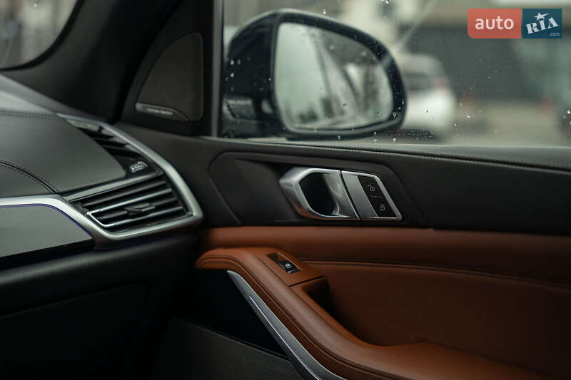 Внедорожник / Кроссовер BMW X5 2022 в Черновцах