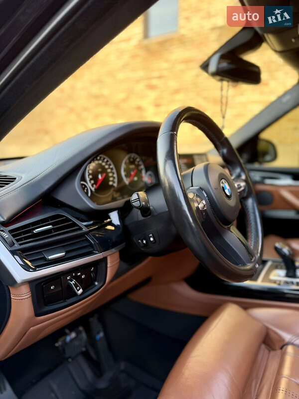 Внедорожник / Кроссовер BMW X5 2015 в Луцке