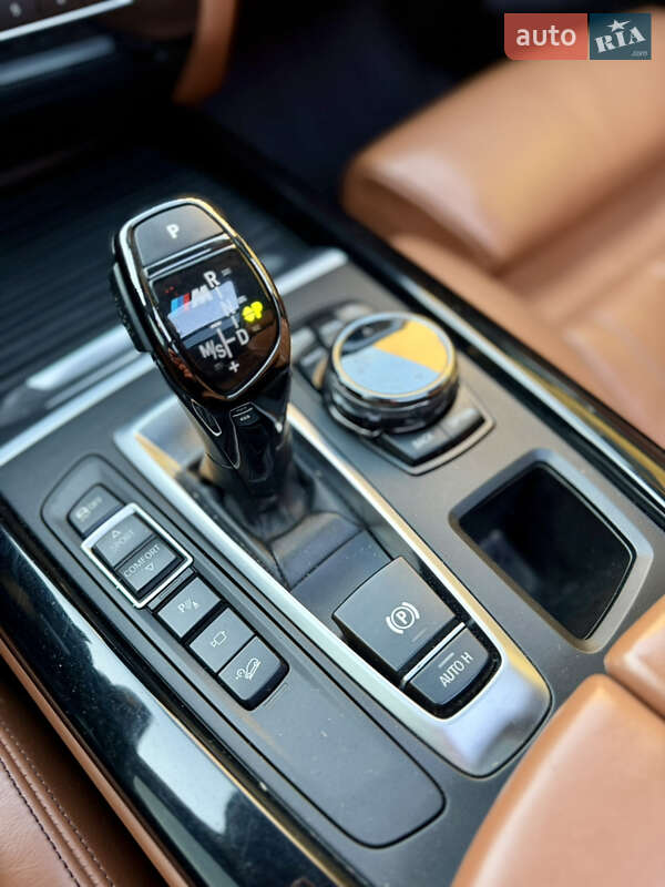 Внедорожник / Кроссовер BMW X5 2015 в Луцке