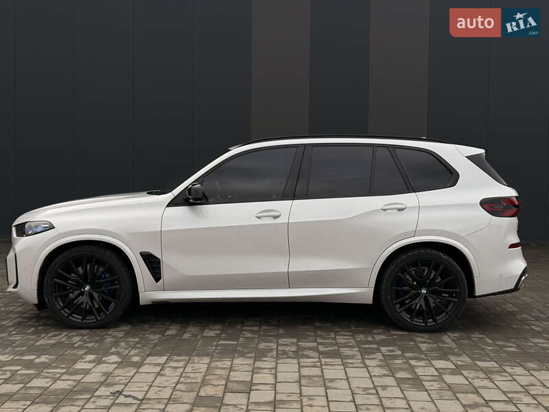 Внедорожник / Кроссовер BMW X5 2023 в Хмельницком