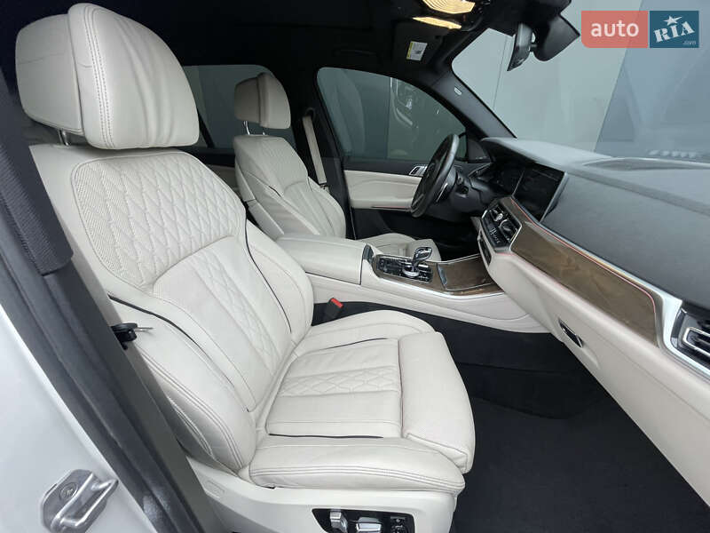 Внедорожник / Кроссовер BMW X5 2019 в Хмельницком