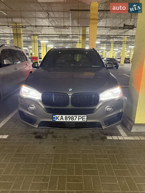 Позашляховик / Кросовер BMW X5 2016 в Гатне