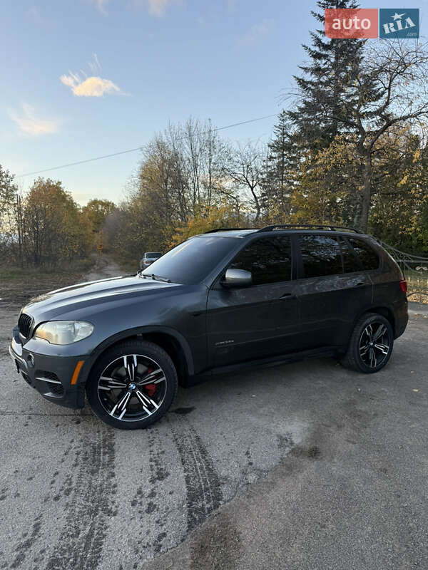 Внедорожник / Кроссовер BMW X5 2010 в Гайсине