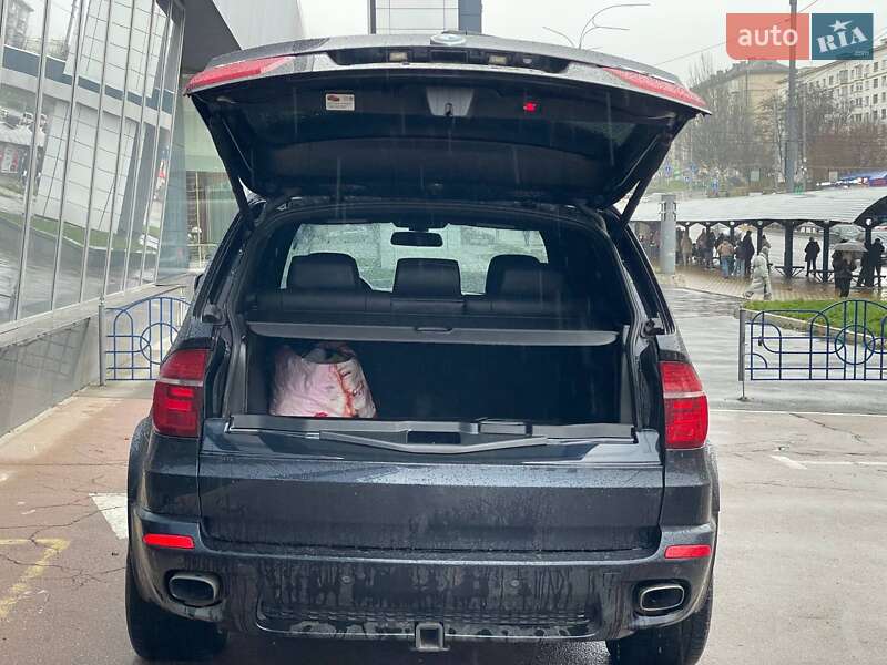 Внедорожник / Кроссовер BMW X5 2012 в Киеве