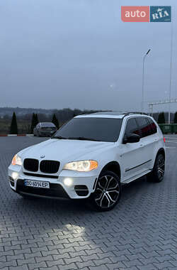 Позашляховик / Кросовер BMW X5 2013 в Чернівцях