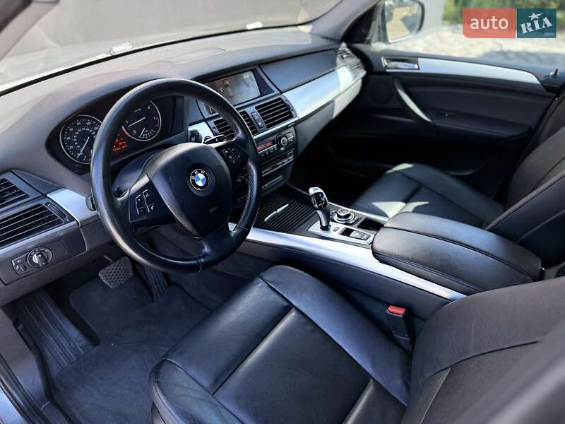 Внедорожник / Кроссовер BMW X5 2012 в Львове