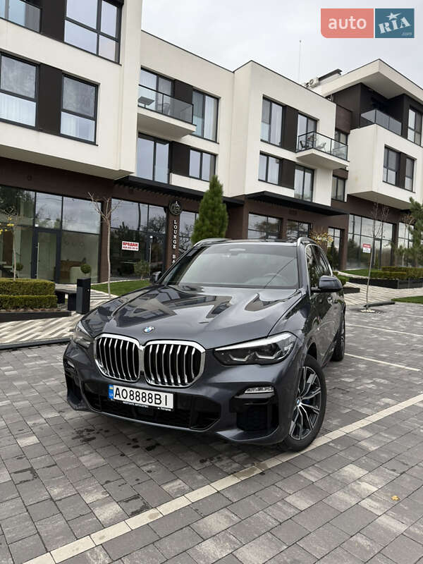Внедорожник / Кроссовер BMW X5 2018 в Ужгороде