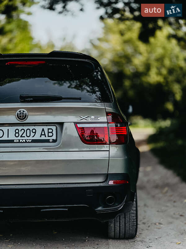 Внедорожник / Кроссовер BMW X5 2009 в Дубно