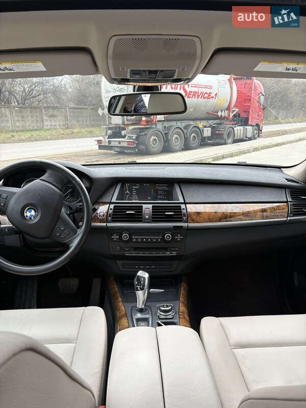 Внедорожник / Кроссовер BMW X5 2012 в Львове
