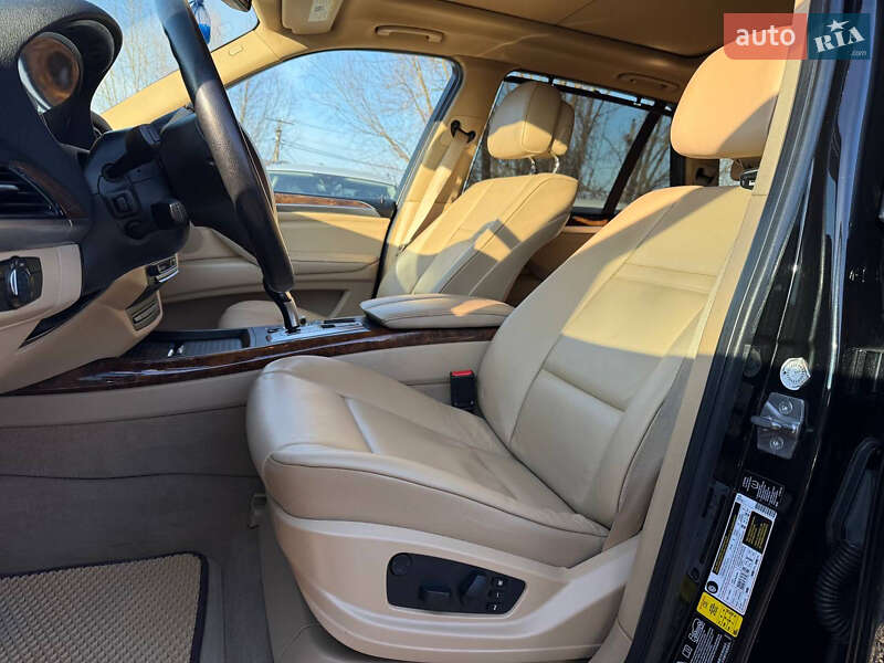 Внедорожник / Кроссовер BMW X5 2012 в Коломые