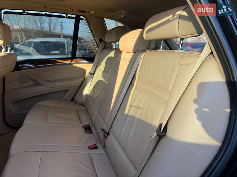 Внедорожник / Кроссовер BMW X5 2012 в Коломые