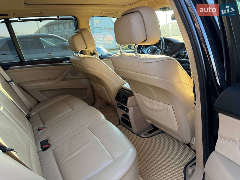 Внедорожник / Кроссовер BMW X5 2012 в Коломые