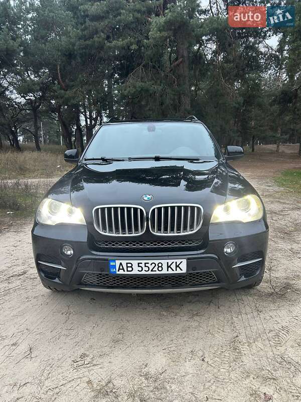 Внедорожник / Кроссовер BMW X5 2013 в Ахтырке
