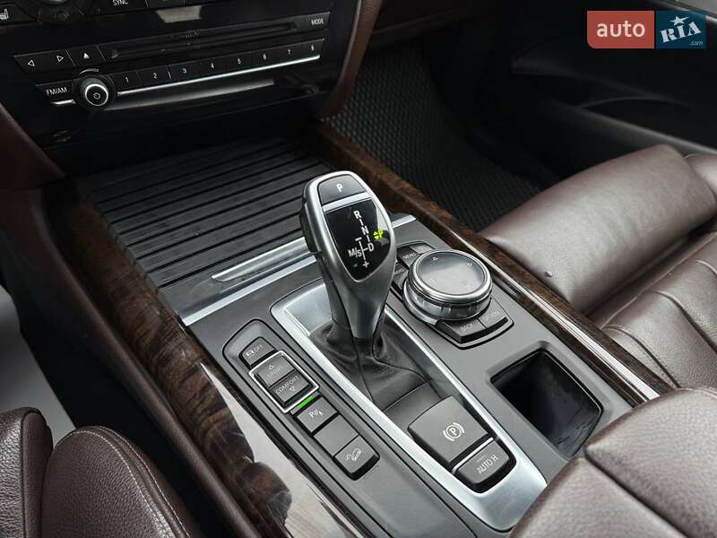 Внедорожник / Кроссовер BMW X5 2014 в Одессе