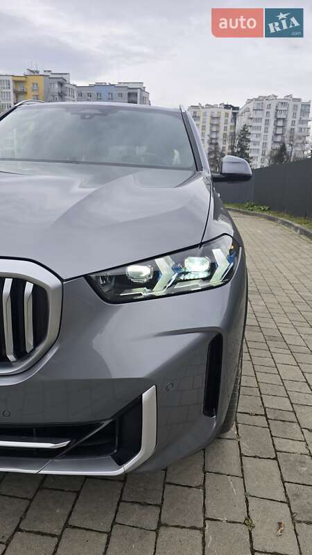 Позашляховик / Кросовер BMW X5 2023 в Івано-Франківську