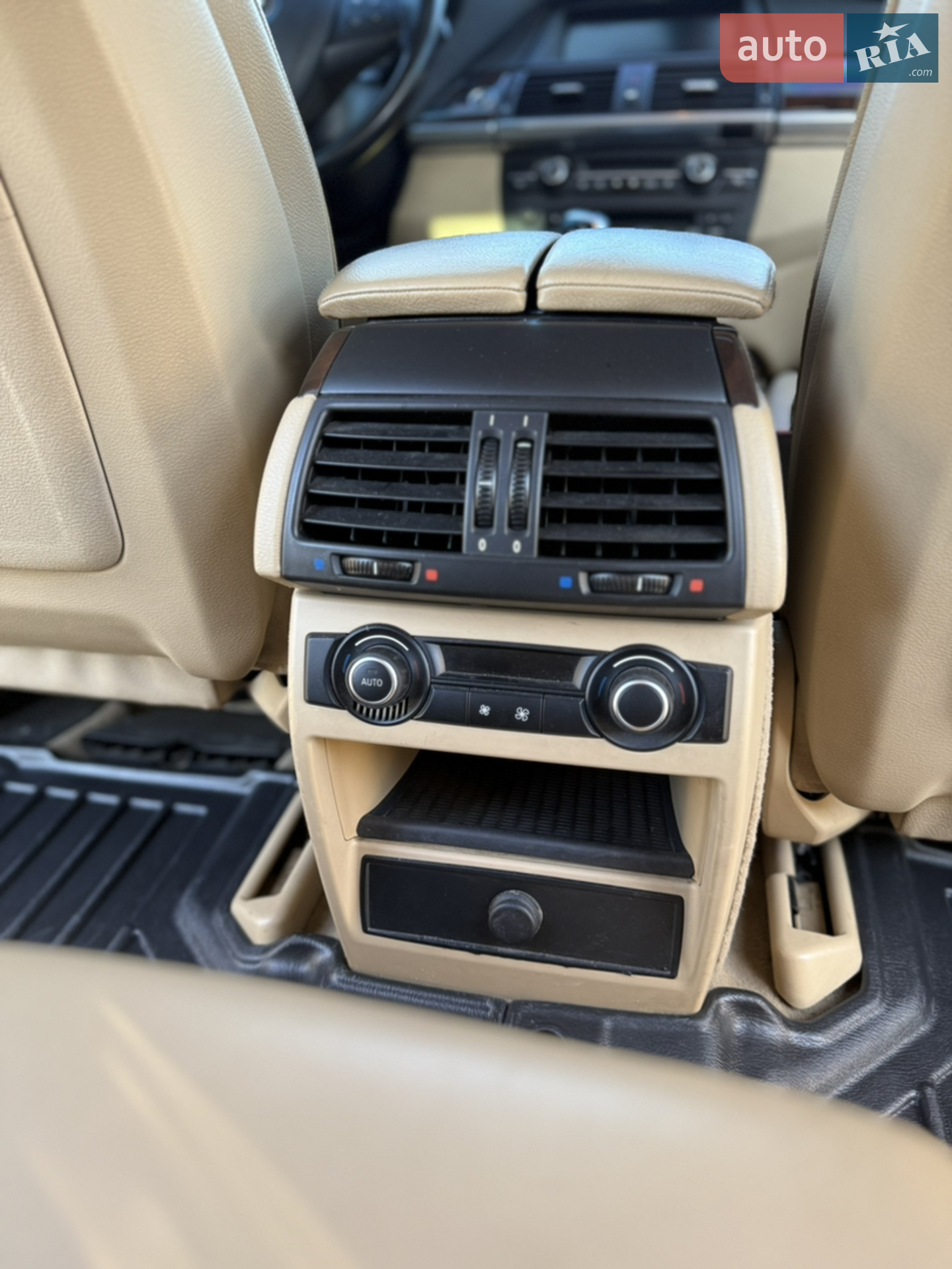 2010 BMW X5 - мініатюра 16