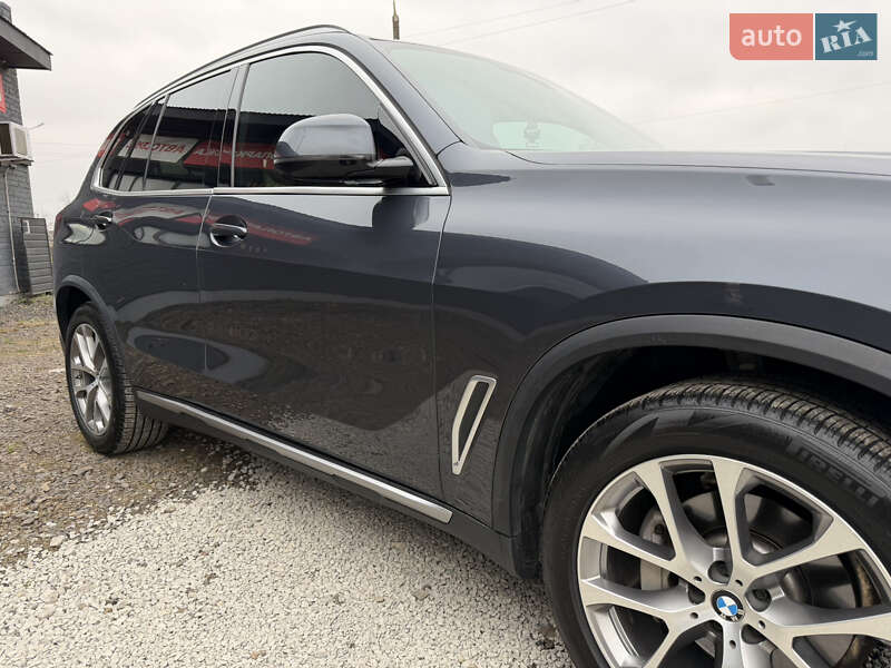 Внедорожник / Кроссовер BMW X5 2019 в Луцке