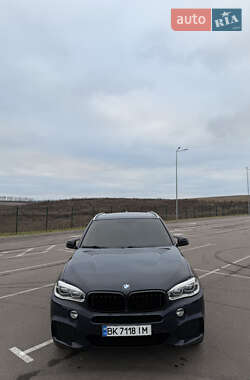 Внедорожник / Кроссовер BMW X5 2015 в Ровно