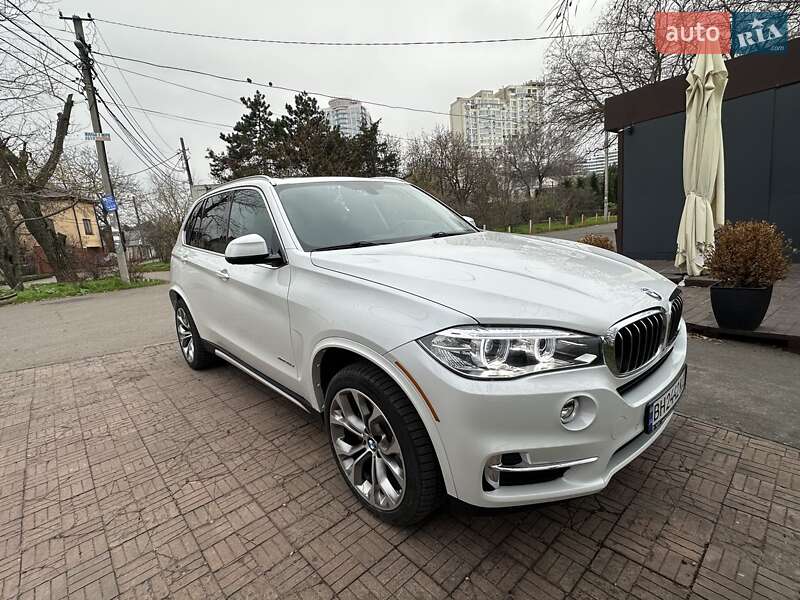 Внедорожник / Кроссовер BMW X5 2015 в Одессе