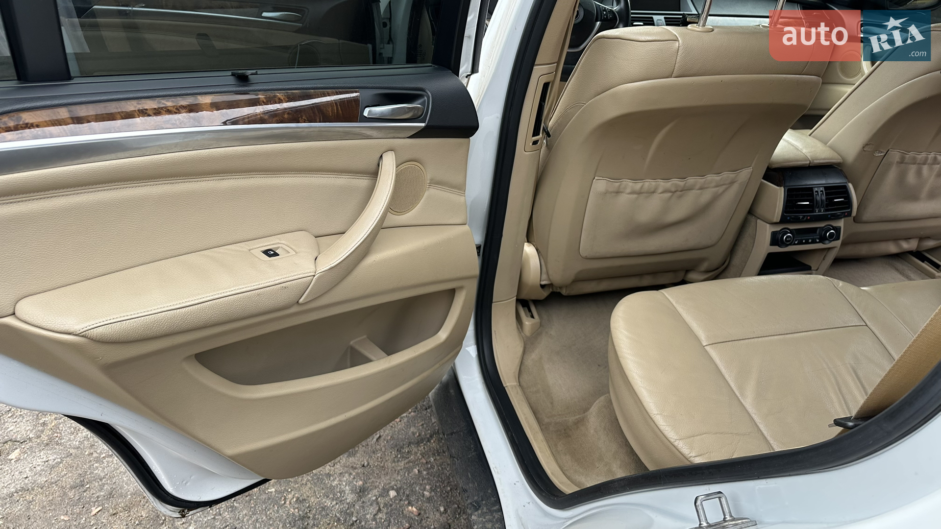 2010 BMW X5 - мініатюра 23