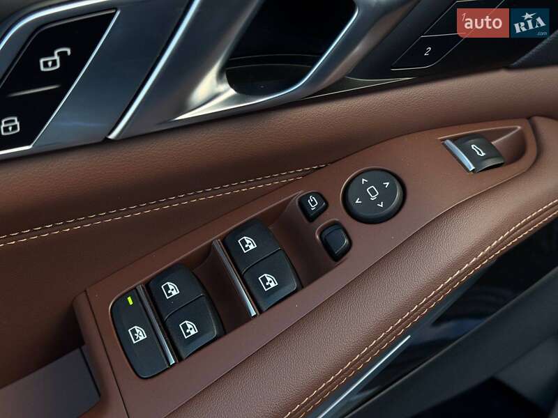 Внедорожник / Кроссовер BMW X5 2022 в Ровно