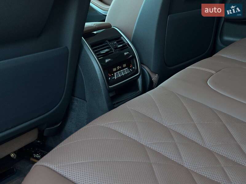 Внедорожник / Кроссовер BMW X5 2022 в Ровно