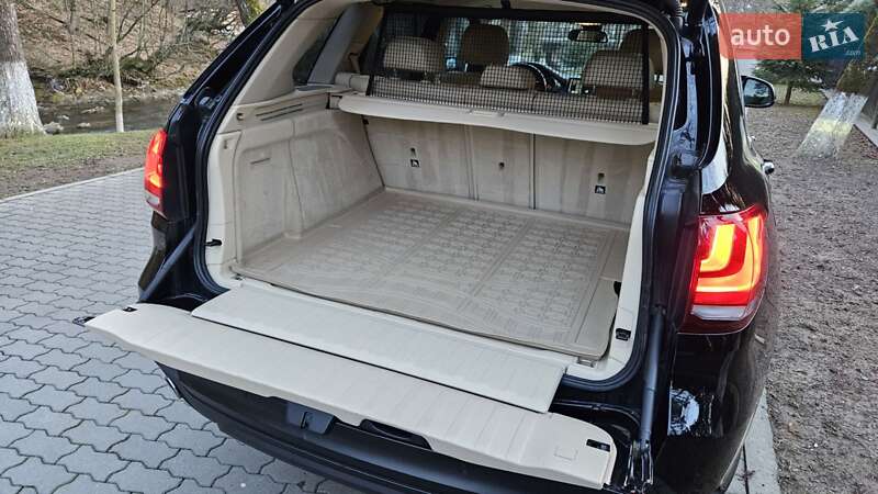 Позашляховик / Кросовер BMW X5 2014 в Сваляві