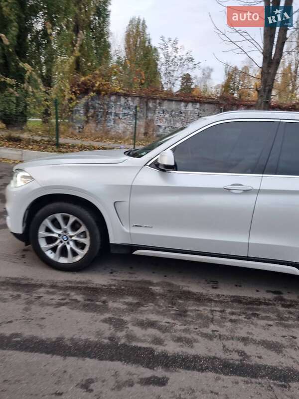 Внедорожник / Кроссовер BMW X5 2014 в Ровно
