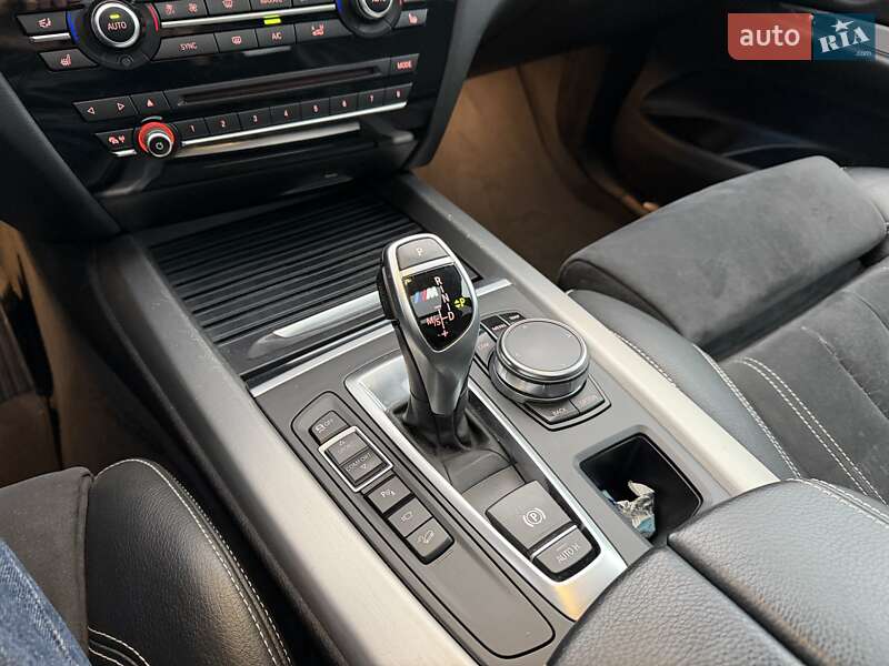 Внедорожник / Кроссовер BMW X5 2018 в Черновцах
