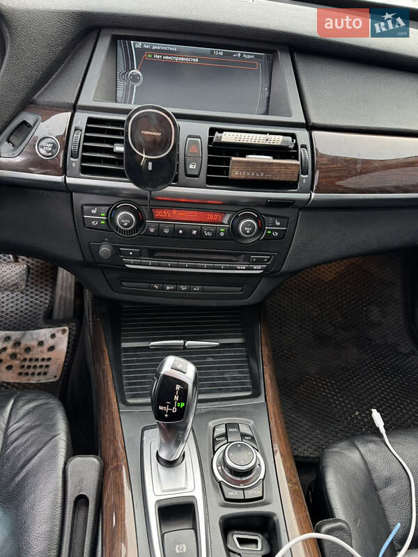 Внедорожник / Кроссовер BMW X5 2013 в Ровно