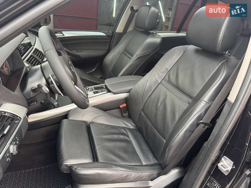 Внедорожник / Кроссовер BMW X5 2011 в Ровно