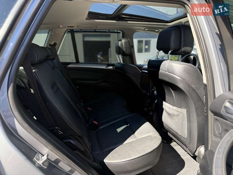Внедорожник / Кроссовер BMW X5 2012 в Львове