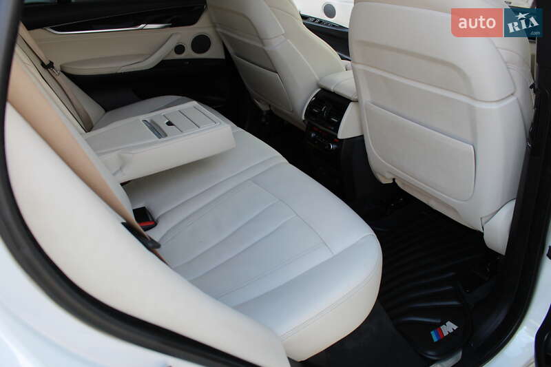 Внедорожник / Кроссовер BMW X5 2018 в Ровно