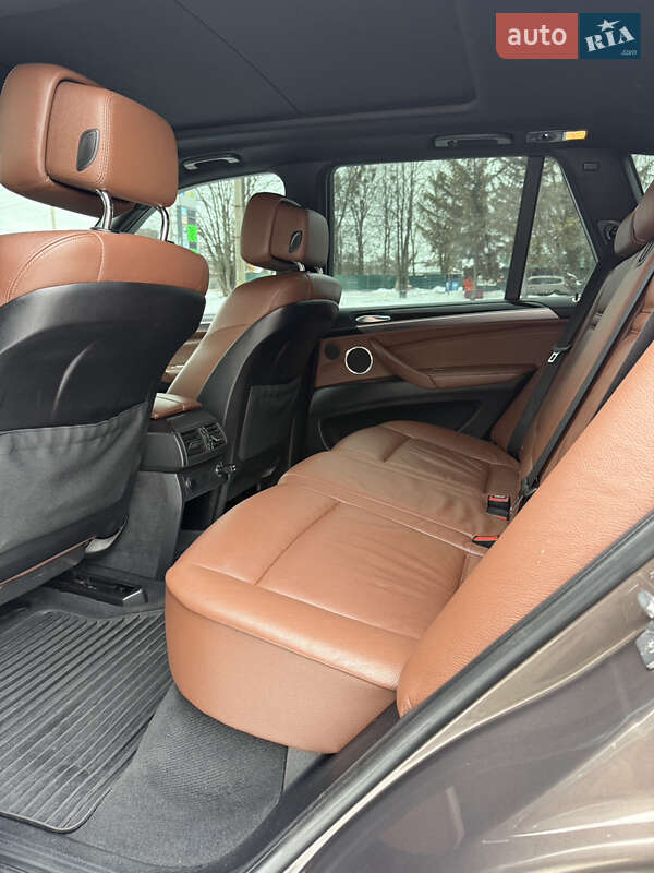 Позашляховик / Кросовер BMW X5 2012 в Харкові