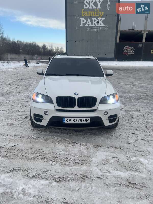 Внедорожник / Кроссовер BMW X5 2012 в Киеве