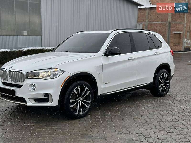 Позашляховик / Кросовер BMW X5 2014 в Чернівцях