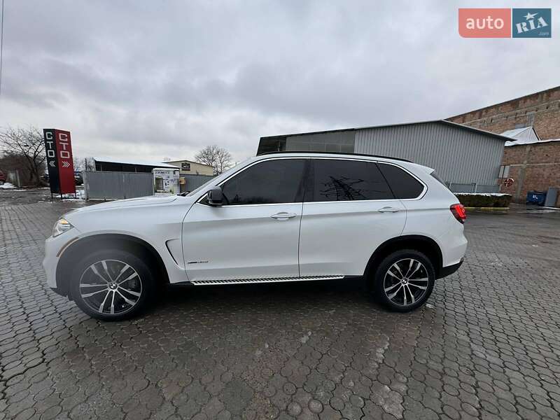 Позашляховик / Кросовер BMW X5 2014 в Чернівцях