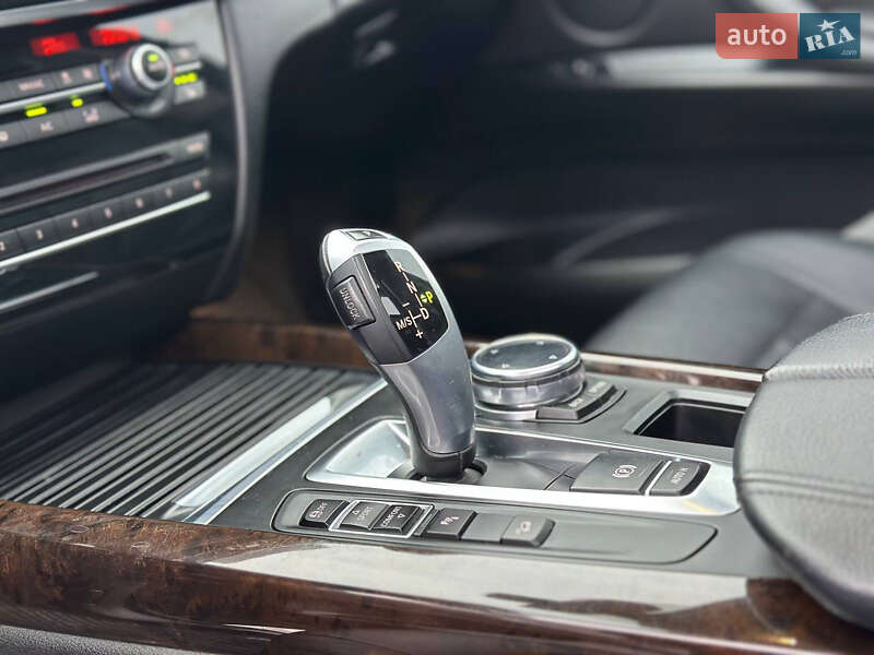 Внедорожник / Кроссовер BMW X5 2014 в Днепре