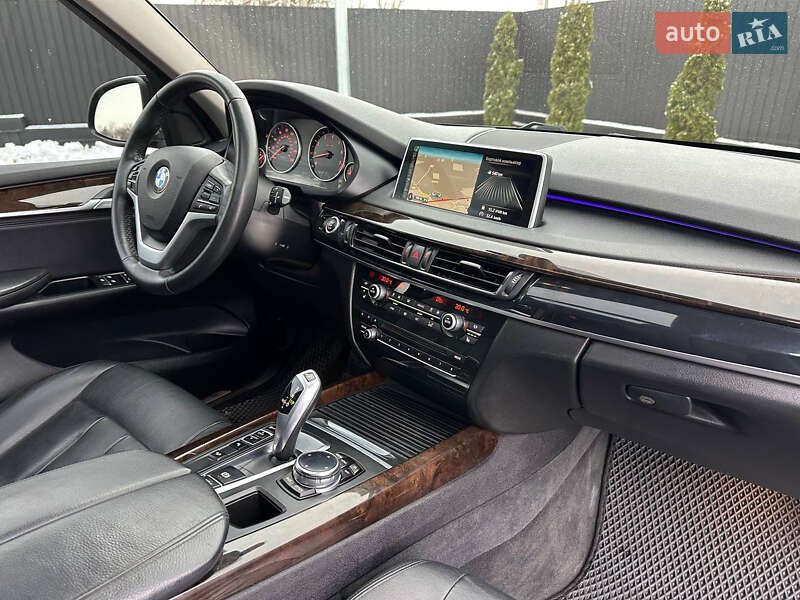 Внедорожник / Кроссовер BMW X5 2014 в Днепре