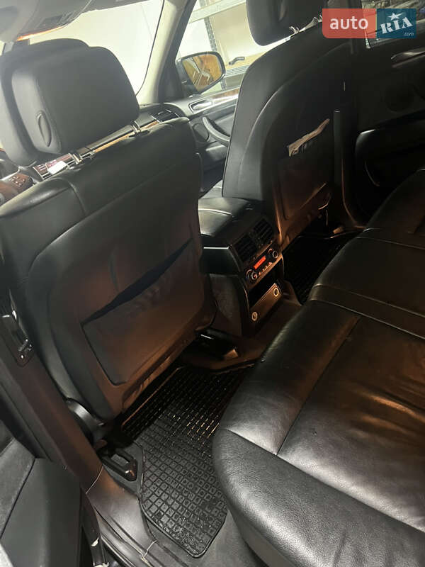 Позашляховик / Кросовер BMW X5 2011 в Кам'янець-Подільському