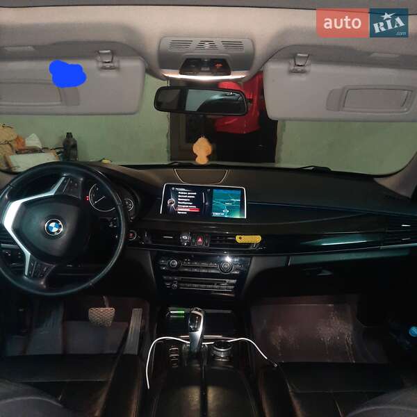 Позашляховик / Кросовер BMW X5 2014 в Чернівцях