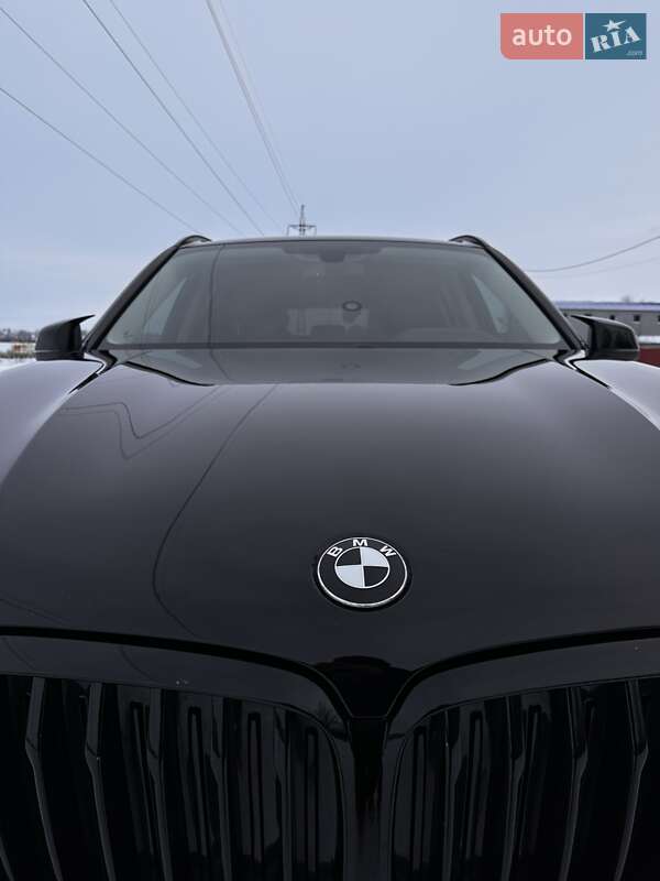 Внедорожник / Кроссовер BMW X5 2021 в Синельниково