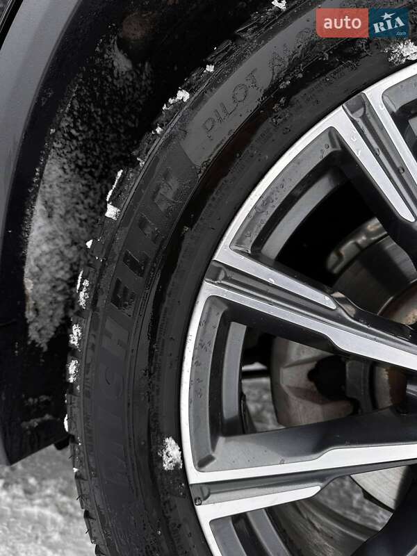 Внедорожник / Кроссовер BMW X5 2021 в Синельниково