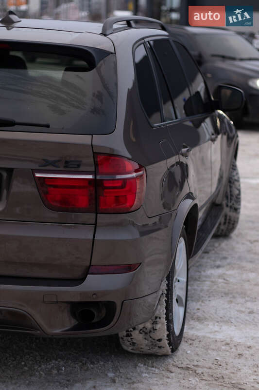 Позашляховик / Кросовер BMW X5 2012 в Києві фото 8 Позашляховик / Кросовер BMW X5 2012 в Києві